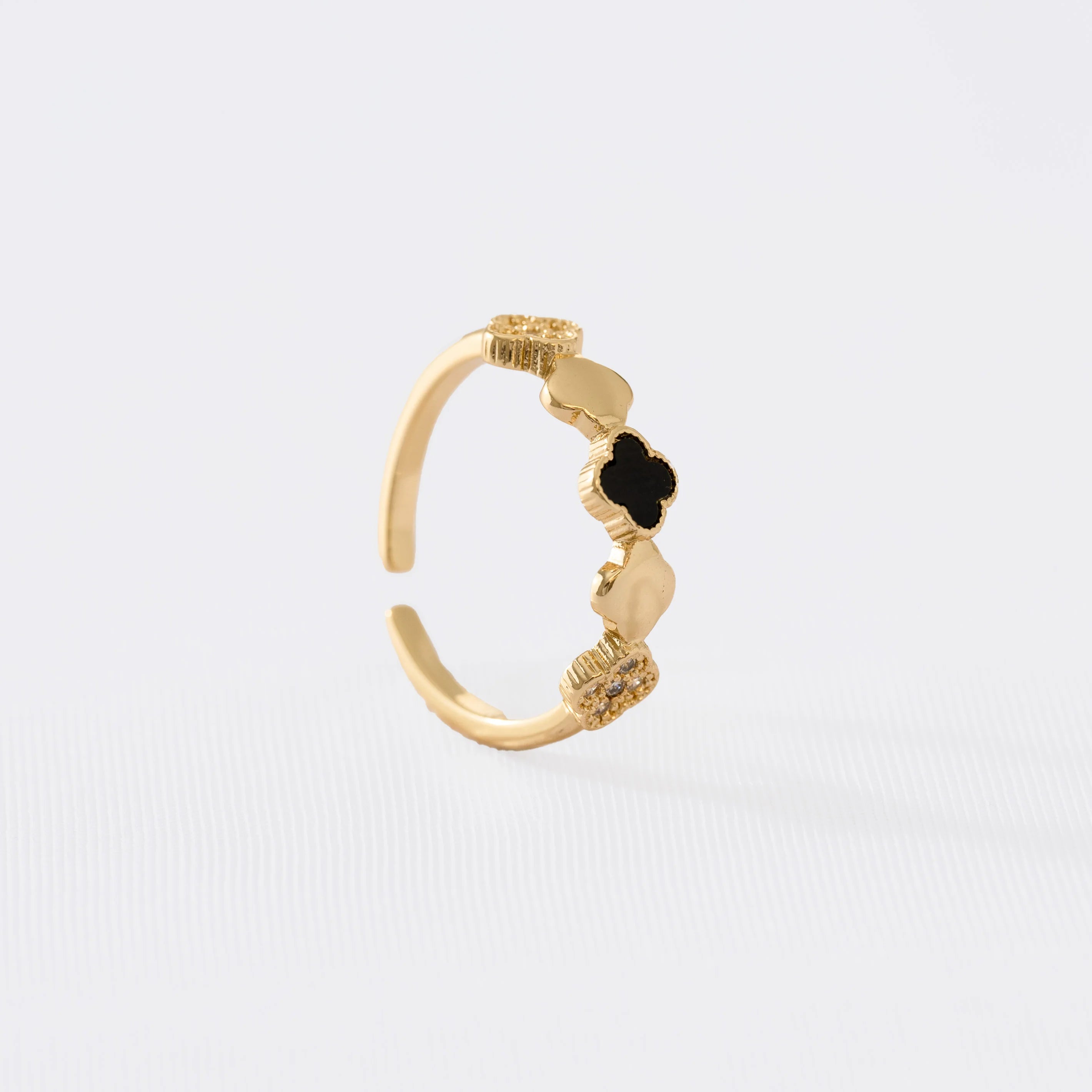 Anillo Duality Clover Ajustable Oro Laminado