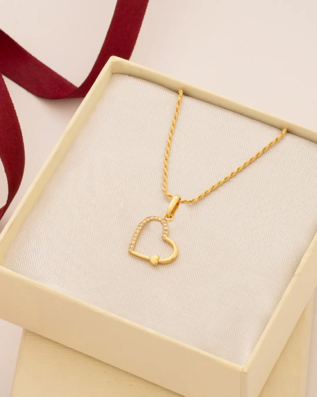 Dije Amour Doré 17 × 16 mm en Oro Laminado