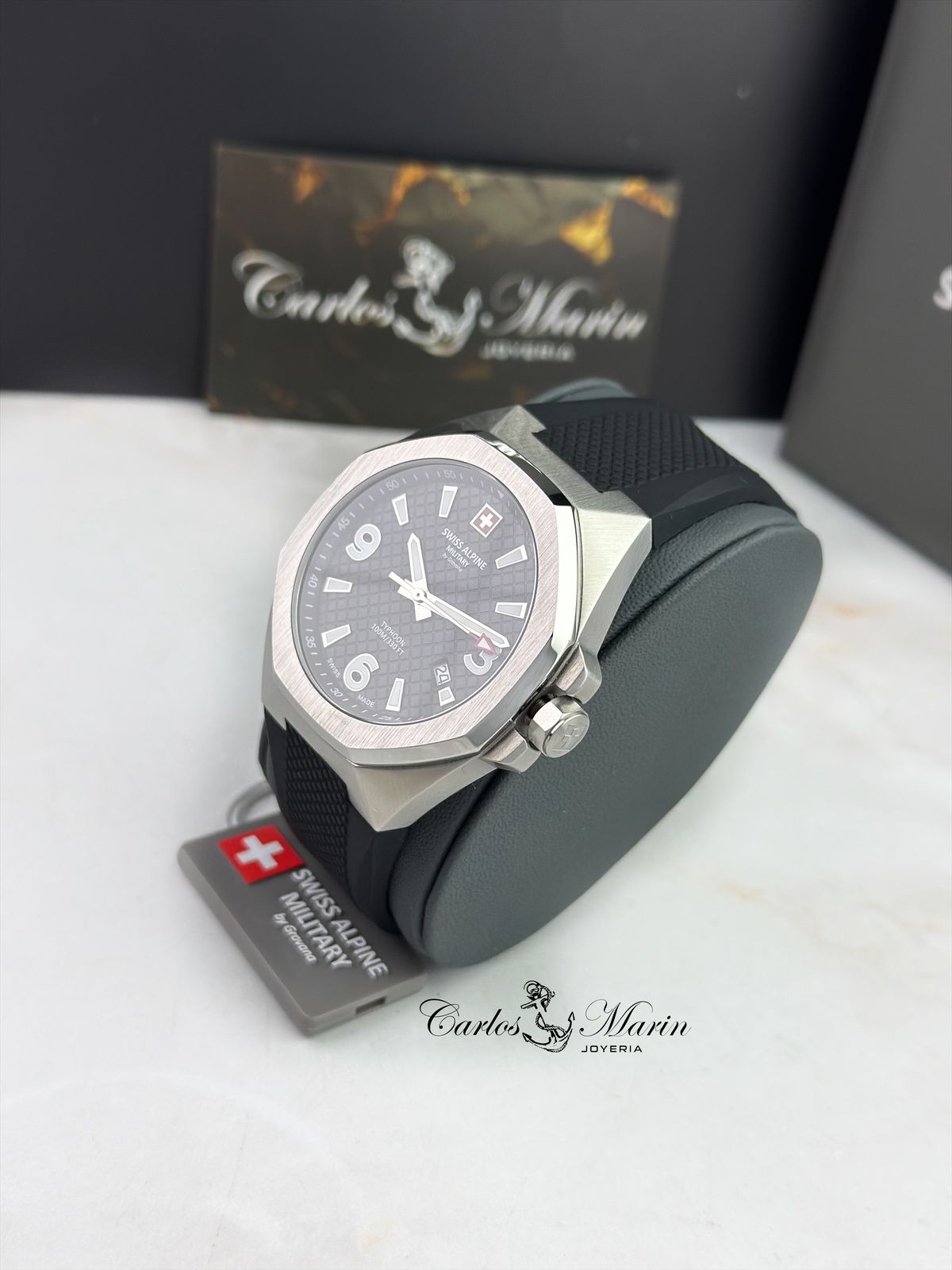Reloj Swiss Alpine Military Hombre Typhoon Negro 7005.1837