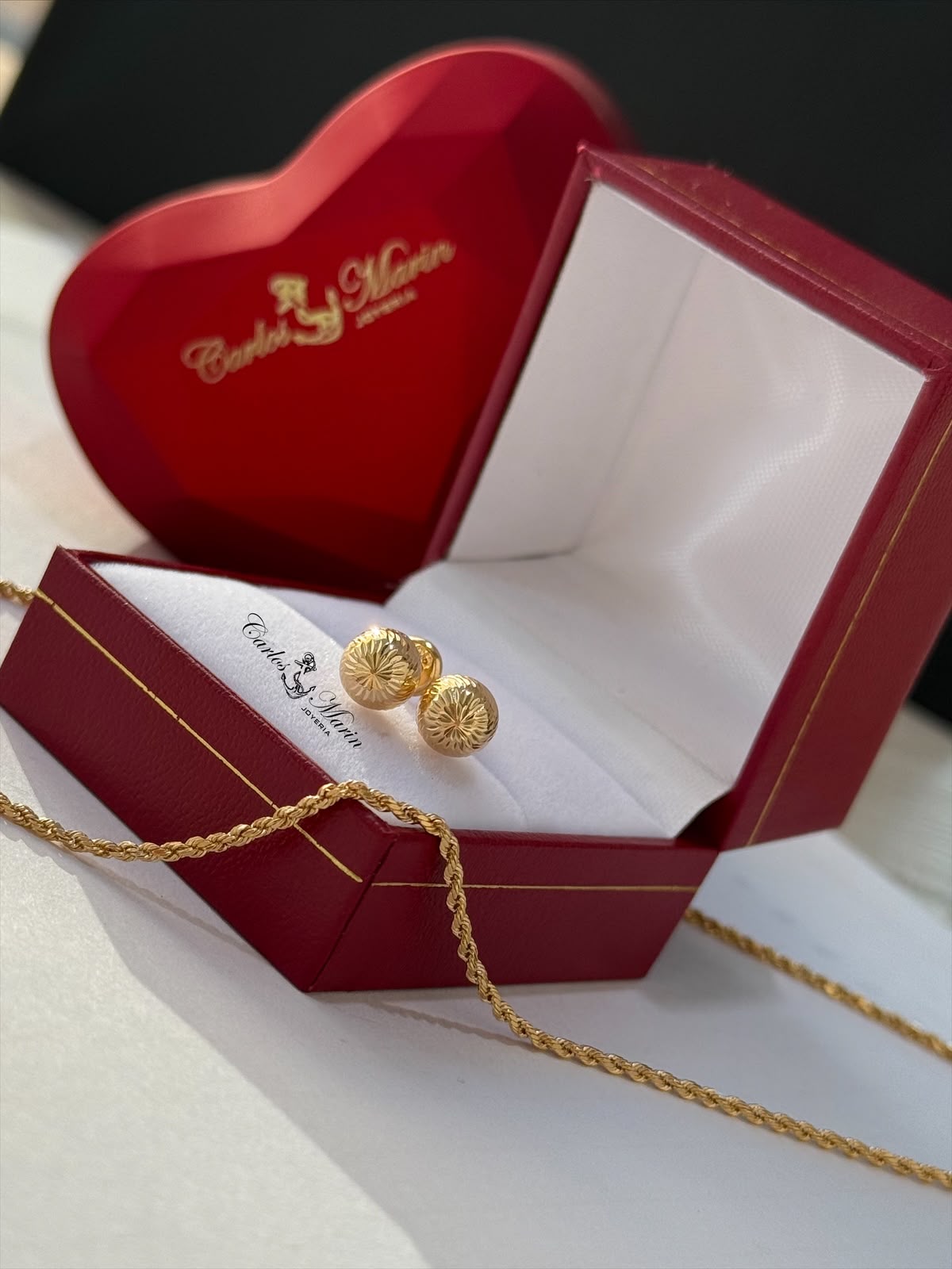 Topos Balín 7 mm Diamantado en Oro 18K