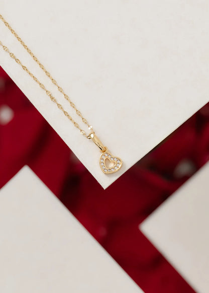 Dije Baby Love en Oro Laminado