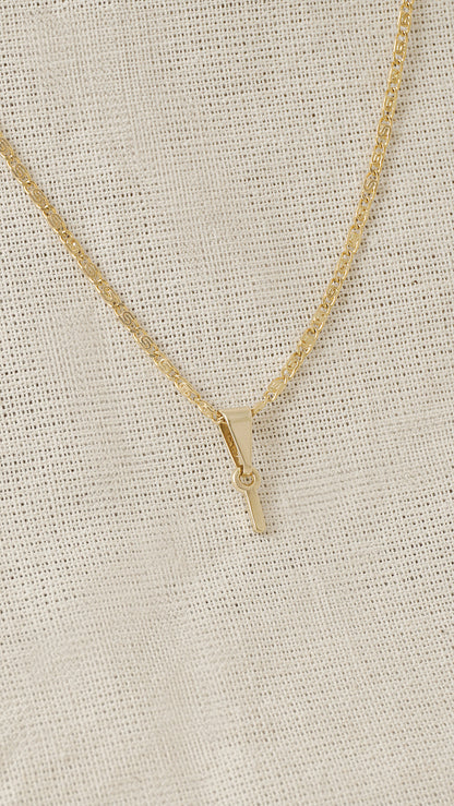 Dije Letras I en Oro Laminado