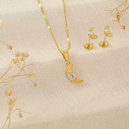 Dije Luna con Circonia Cristal en Oro Laminado