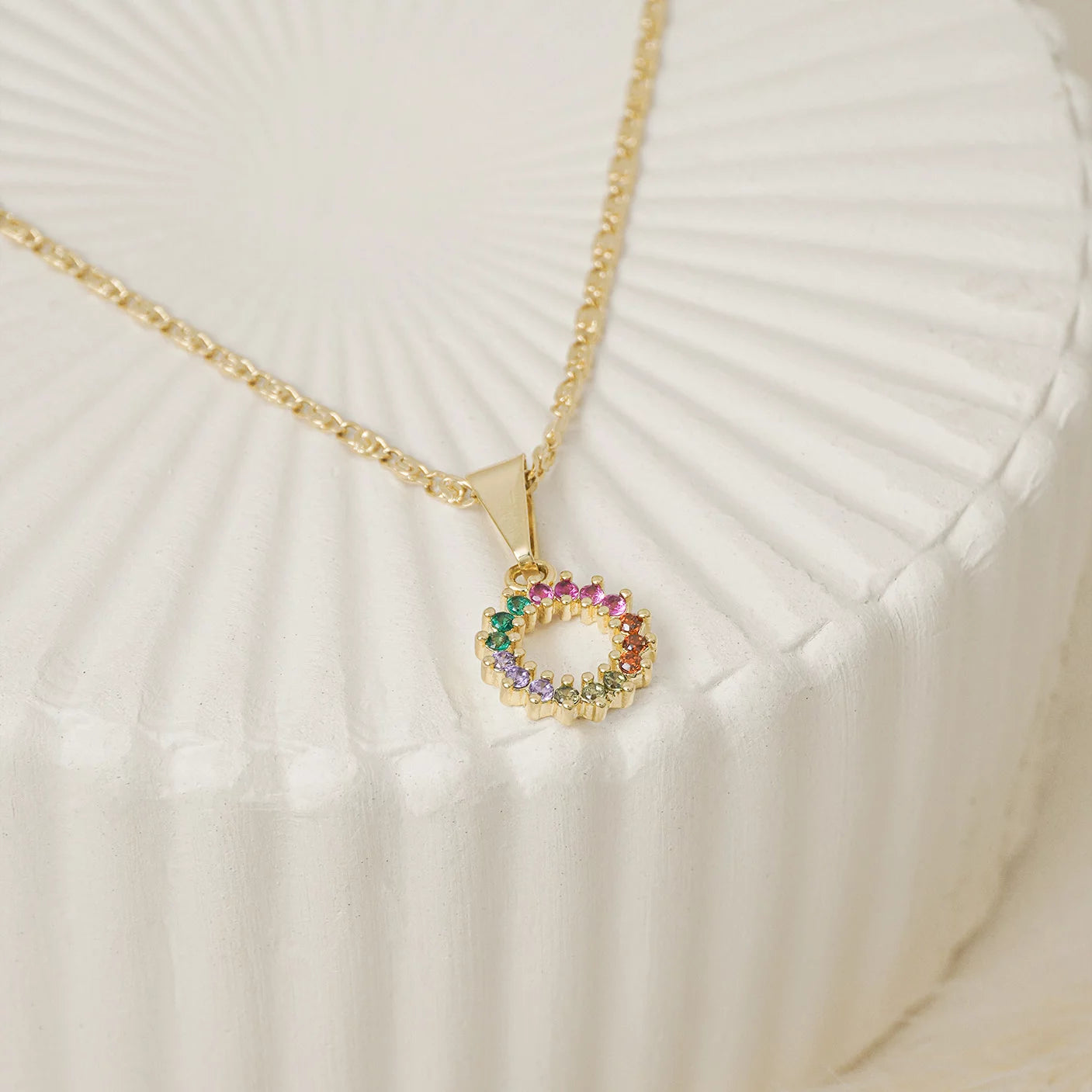 Dije Rainbow en Oro Laminado