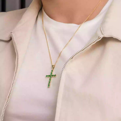 Dije Cruz con Circones Verdes en Oro Laminado