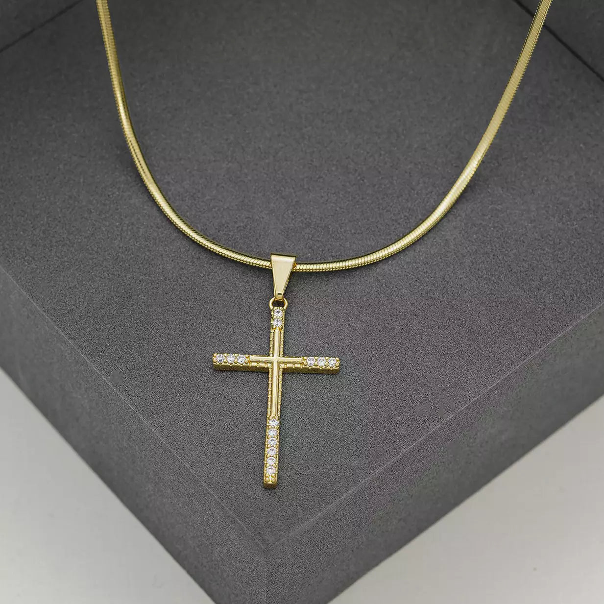 Dije Cruz Spitze 14 en Oro Laminado