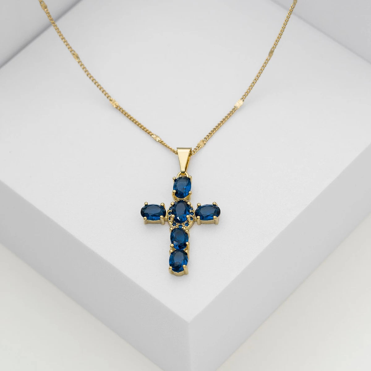 Dije Blue Brightness en Oro Laminado