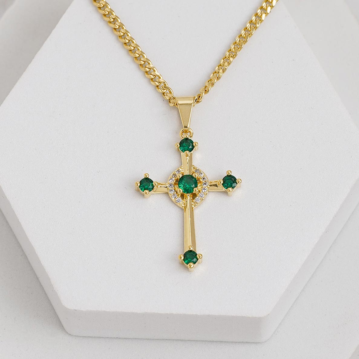 Dije Cruz Verde en Oro Laminado