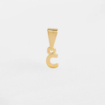 Dije Letras C en Oro Laminado