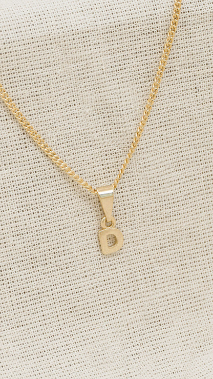 Dije Letras D en Oro Laminado