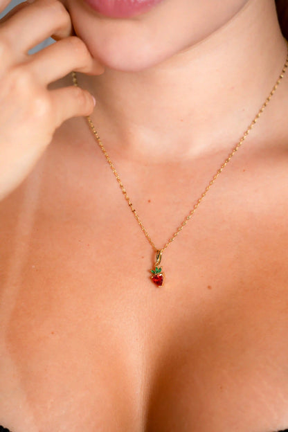 Dije Strawberry en Oro Laminado