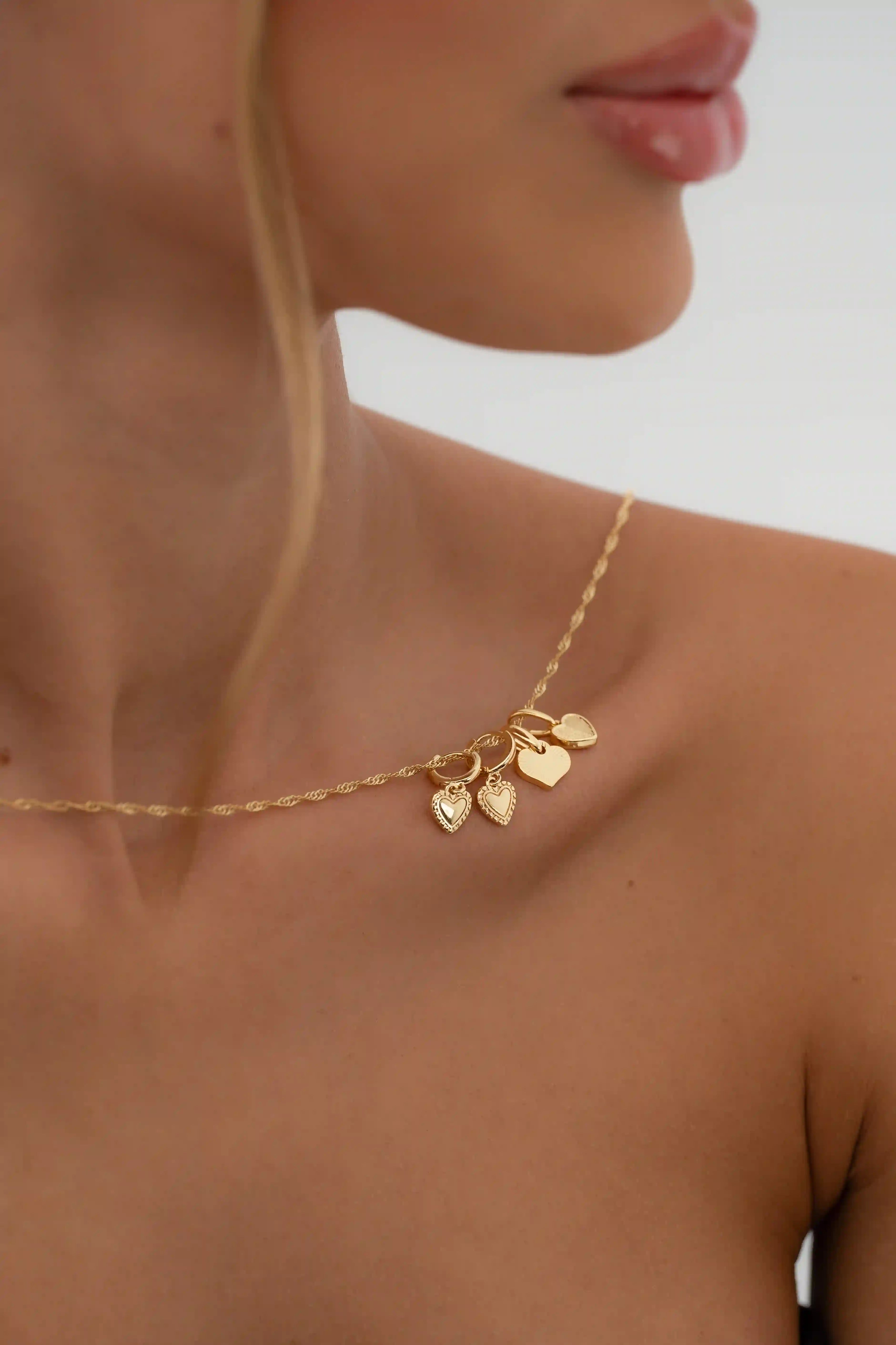 Dije Deep Heart en Oro Laminado
