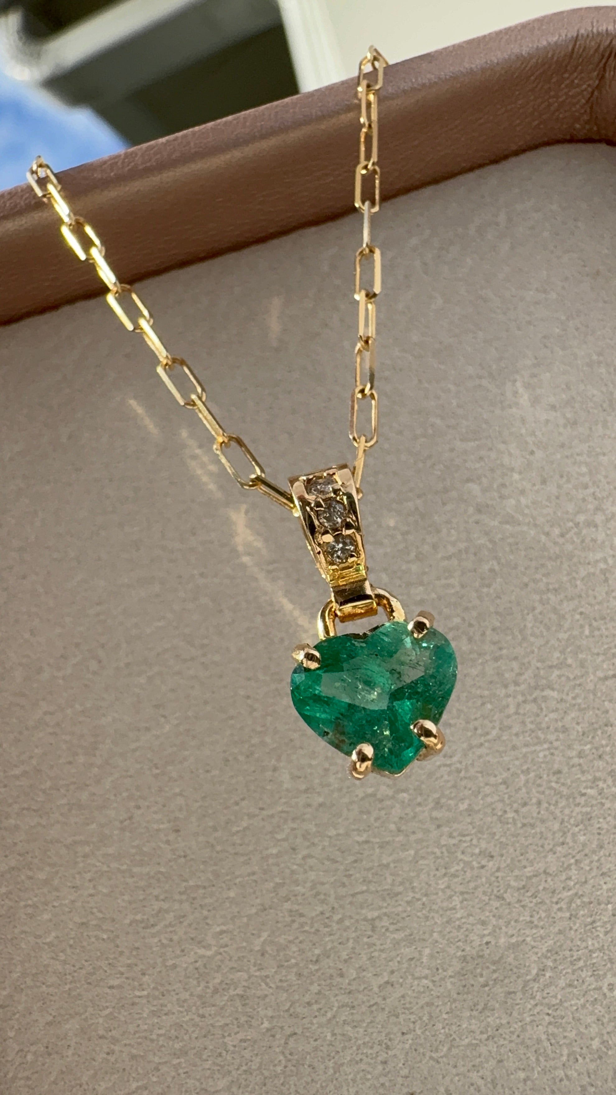 Dije de corazón oro 18k con diamantes