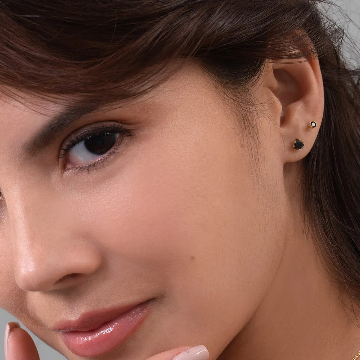 Topos Circonia Corazón Negro Oro Laminado