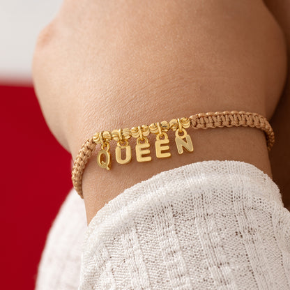 Dije Letras E en Oro Laminado
