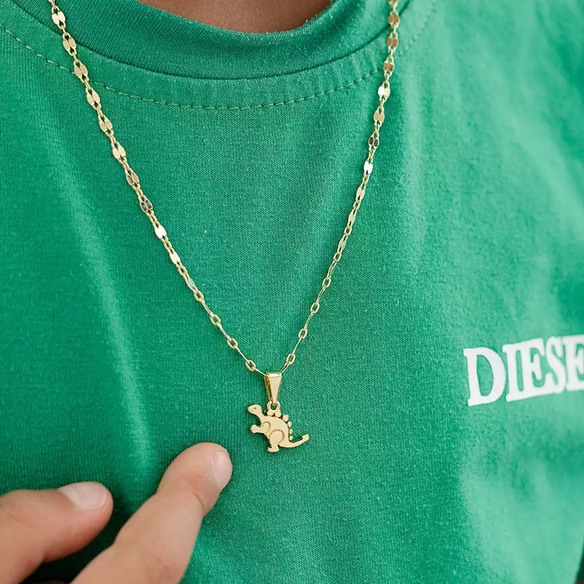 Dije Dinosaur en Oro Laminado