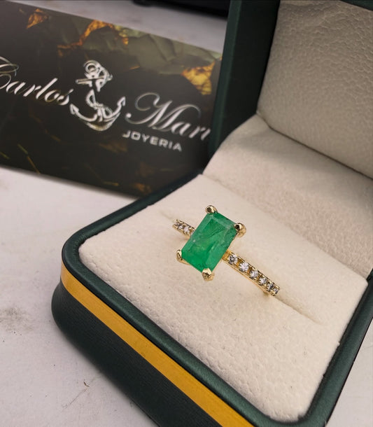 Anillo para Dama con Esmeralda en Oro 18K