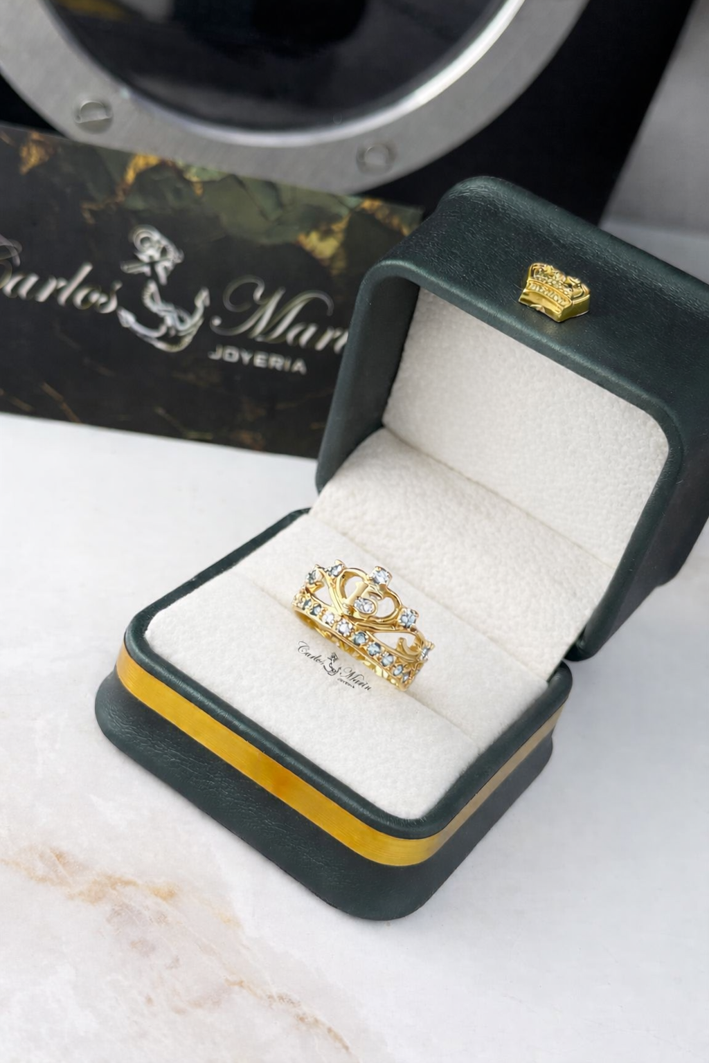 Anillo Corazón Quince Años en Oro 18K