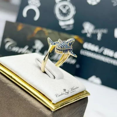 Anillo con Diseño Exclusivo de Tiburón en Oro de 18K