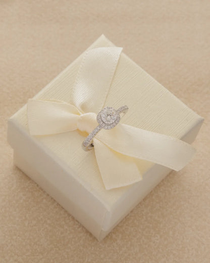 Anillo Halo con Moissanita Round Ajustable en Plata