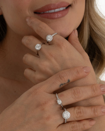 Anillo Belle Nuit con moissanita ajustable en plata elegante