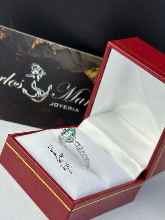 Anillo Pure Line con moissanita ajustable en plata elegante