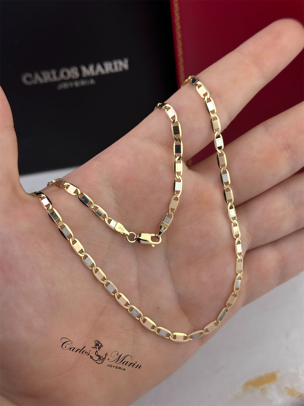 Cadena Escalera Plana en 3 Oros 18K
