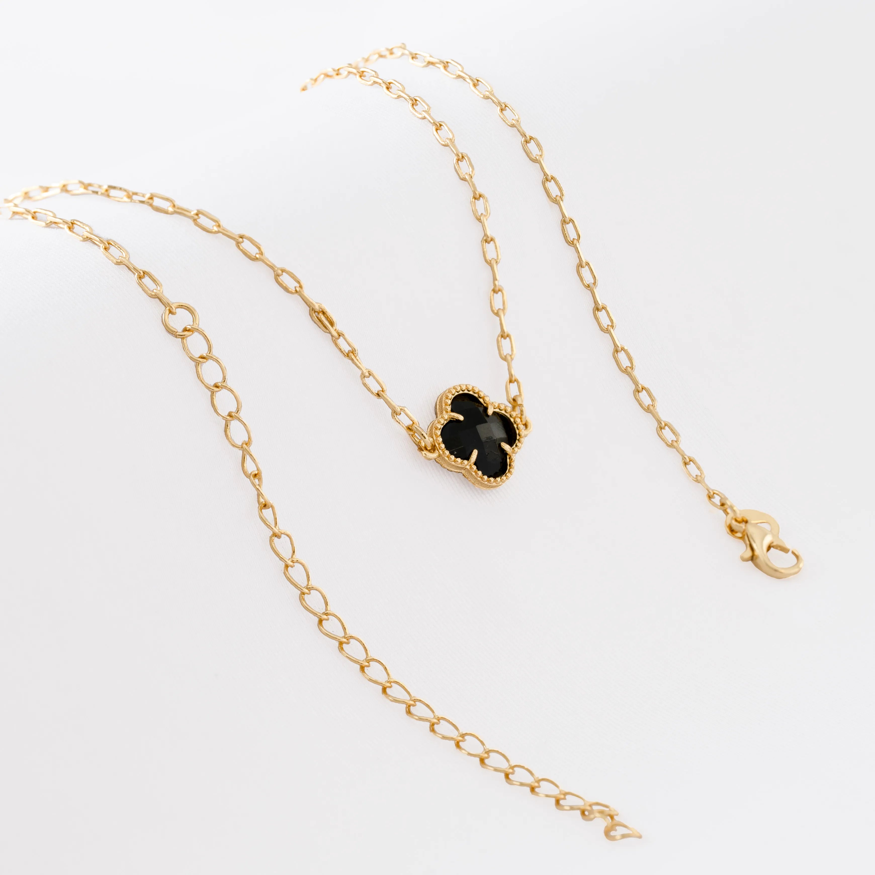 Gargantilla VC Negro – 42 cm + Extensor en Oro Laminado