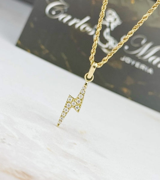 Dije Rayo Con Circones Blancos En Oro de 18k