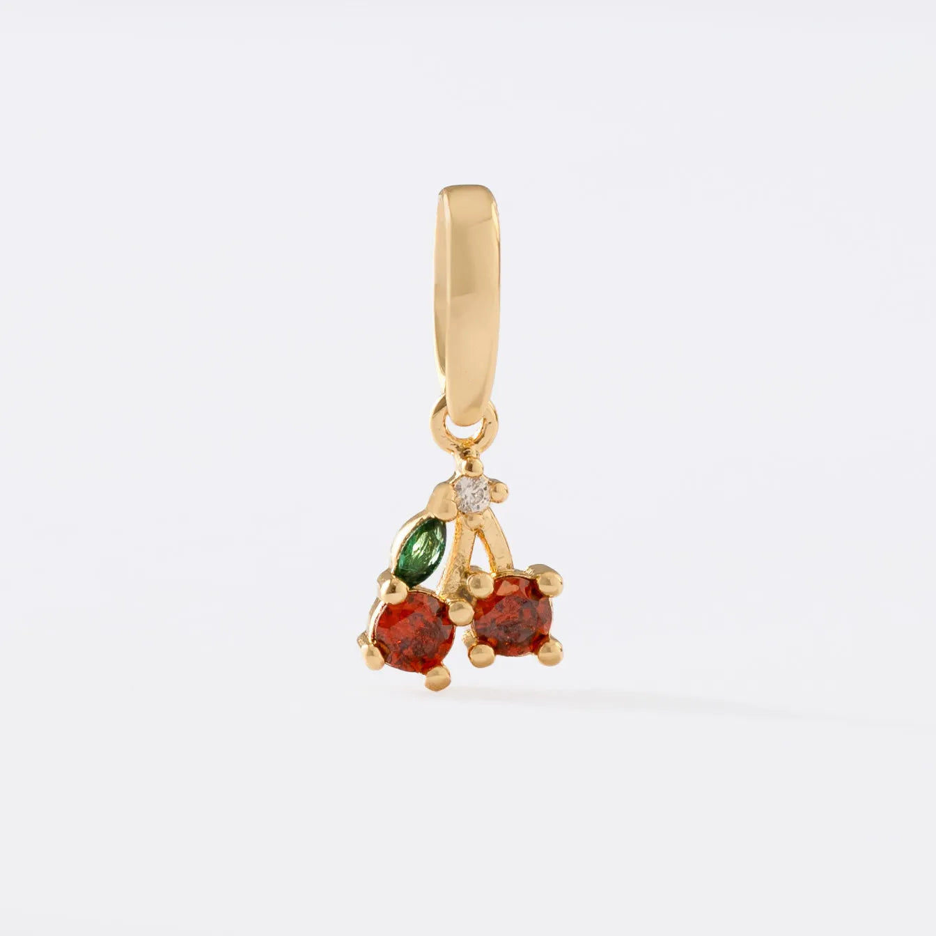 Dije Cherry en Oro Laminado