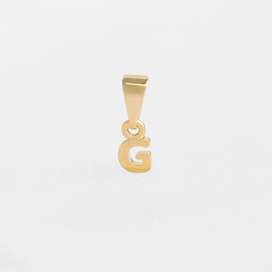 Dije Letras G en Oro Laminado