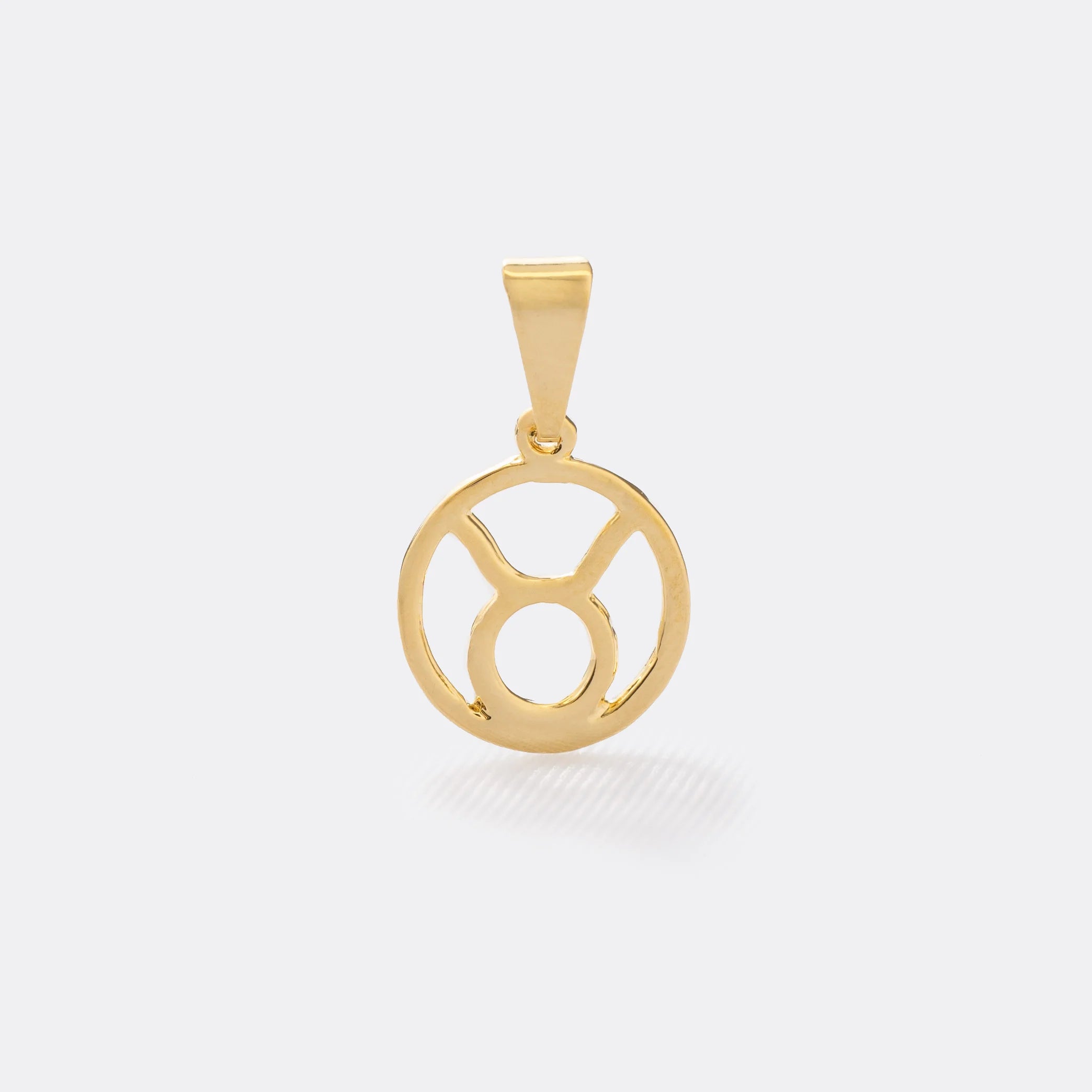 Dije Tauro en Oro Laminado