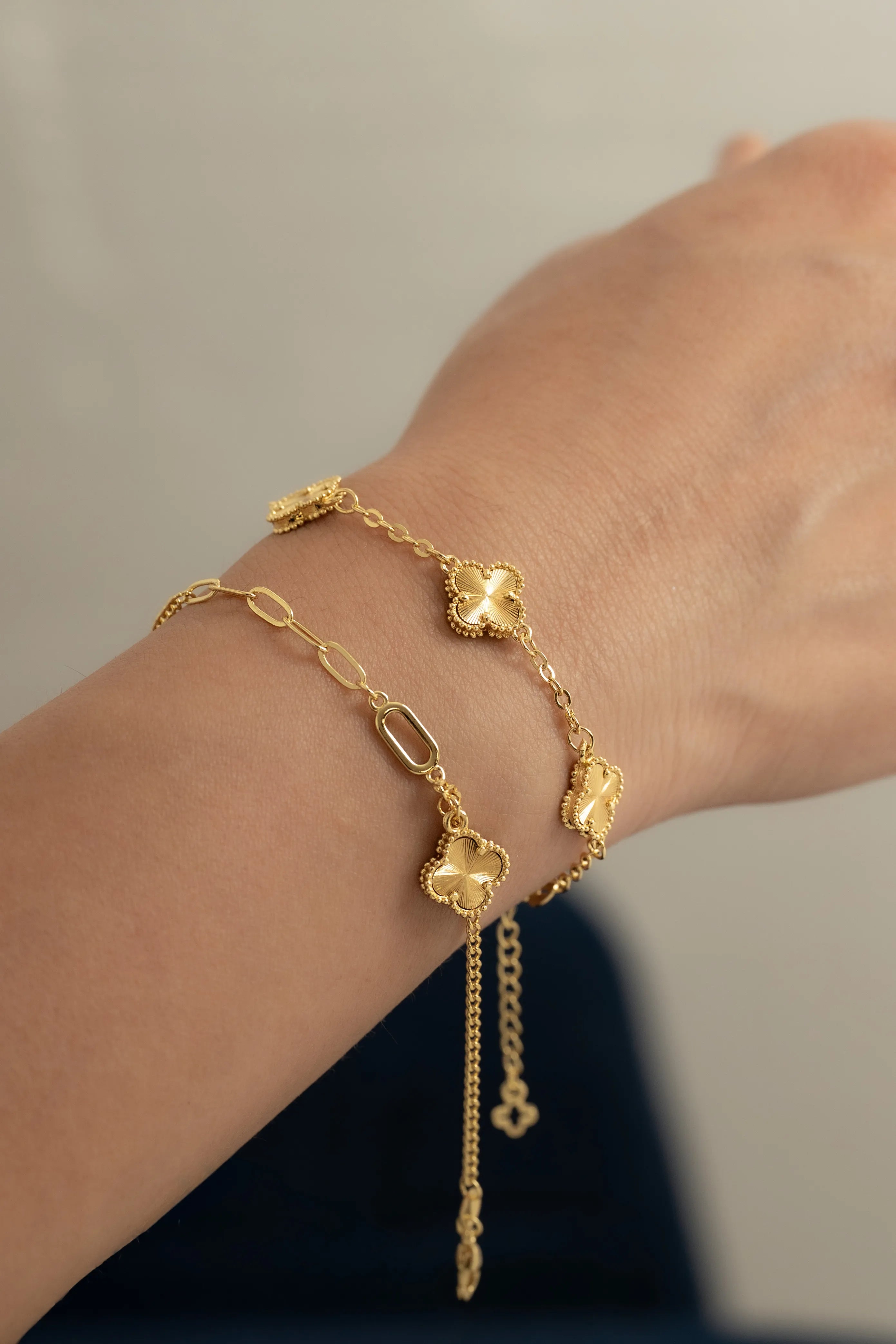 Pulsera Clover 1 cm – 15 cm + Extensor en Oro Laminado