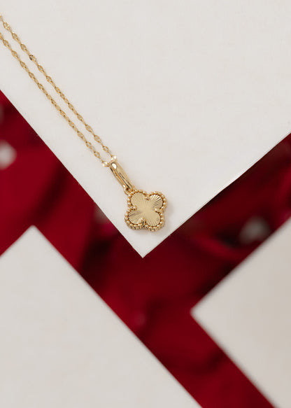 Dije My Sol Clover en Oro Laminado