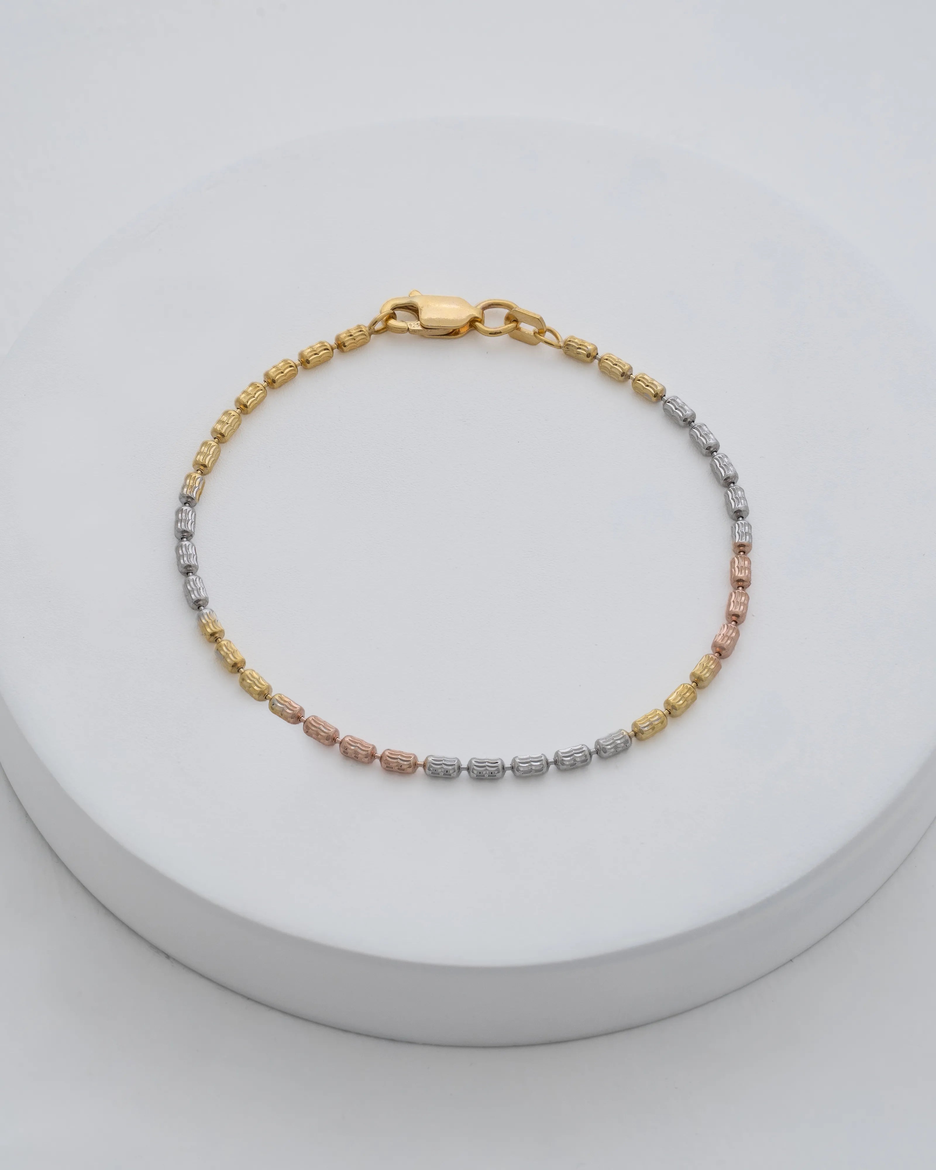 Pulsera Barril Nova IT 19.5 cm en oro laminado elegante