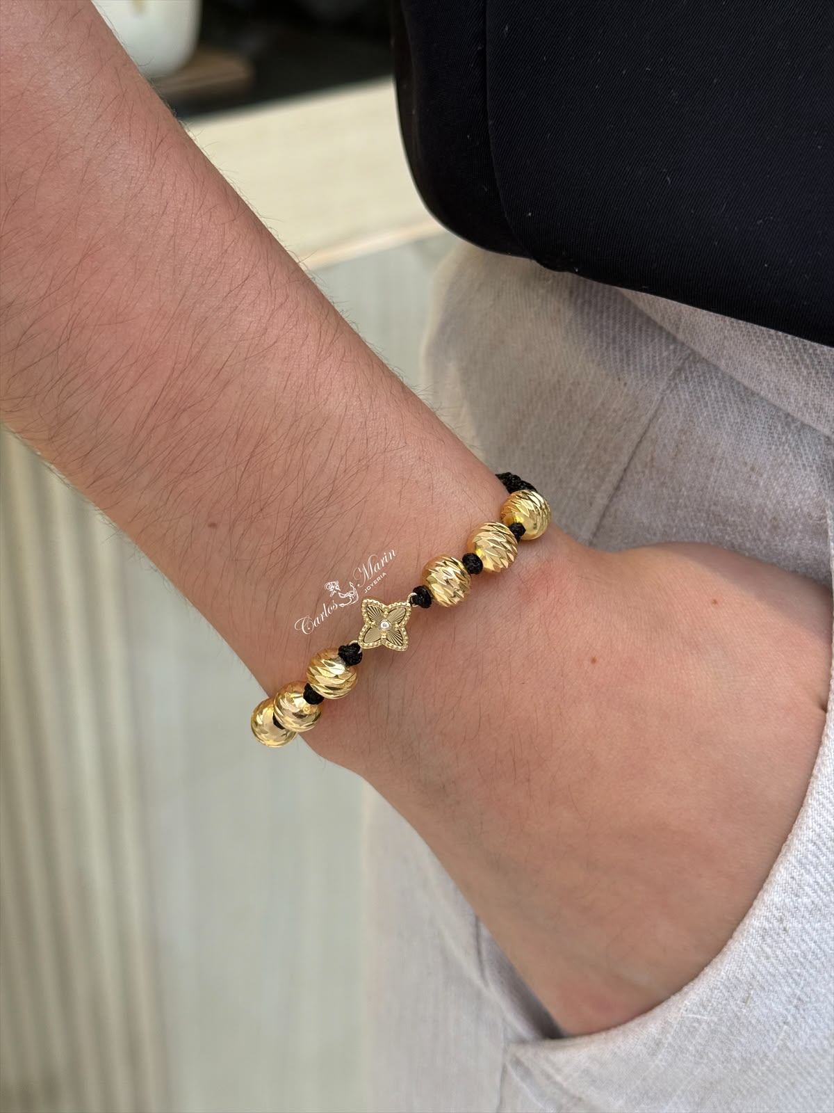 Pulsera Tejida 6 Balines Diamantados + Herraje Lottus en Oro Laminado