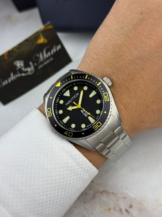 Reloj Náutica para Hombre Finn World Negro y Plateado NAPFWS223