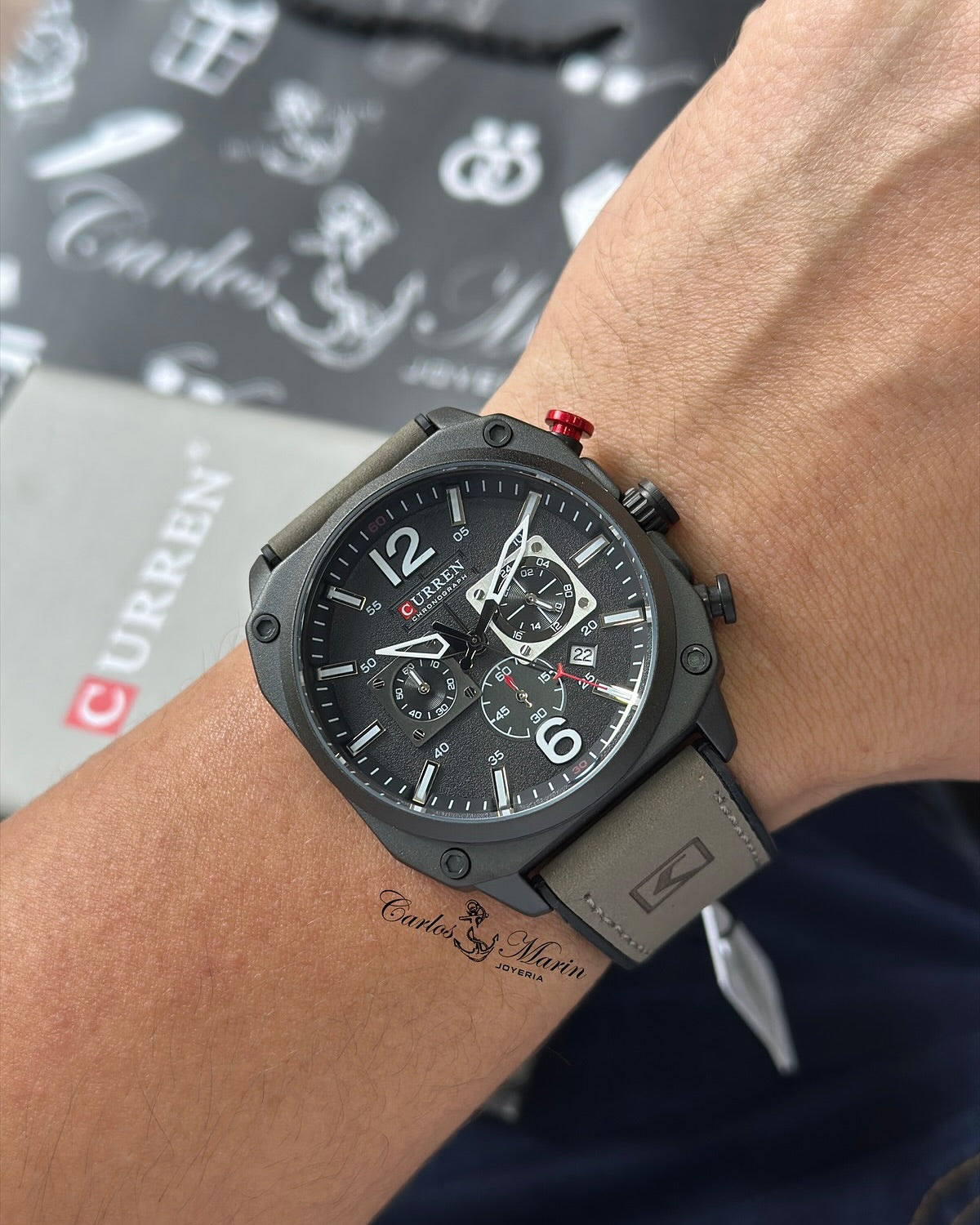 Reloj Curren 8398 diseño moderno gris para hombre