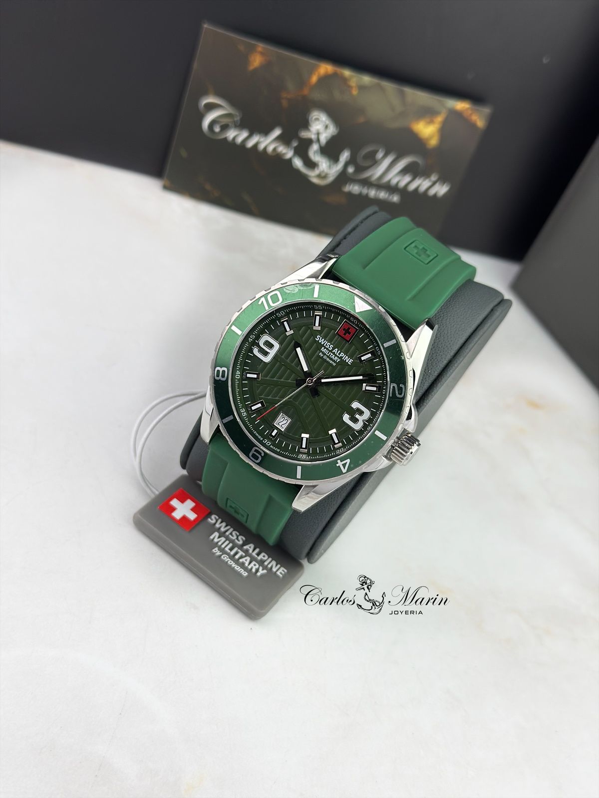 Reloj Swiss Alpine Military Hombre Sentinel Classic Verde 7073.1834