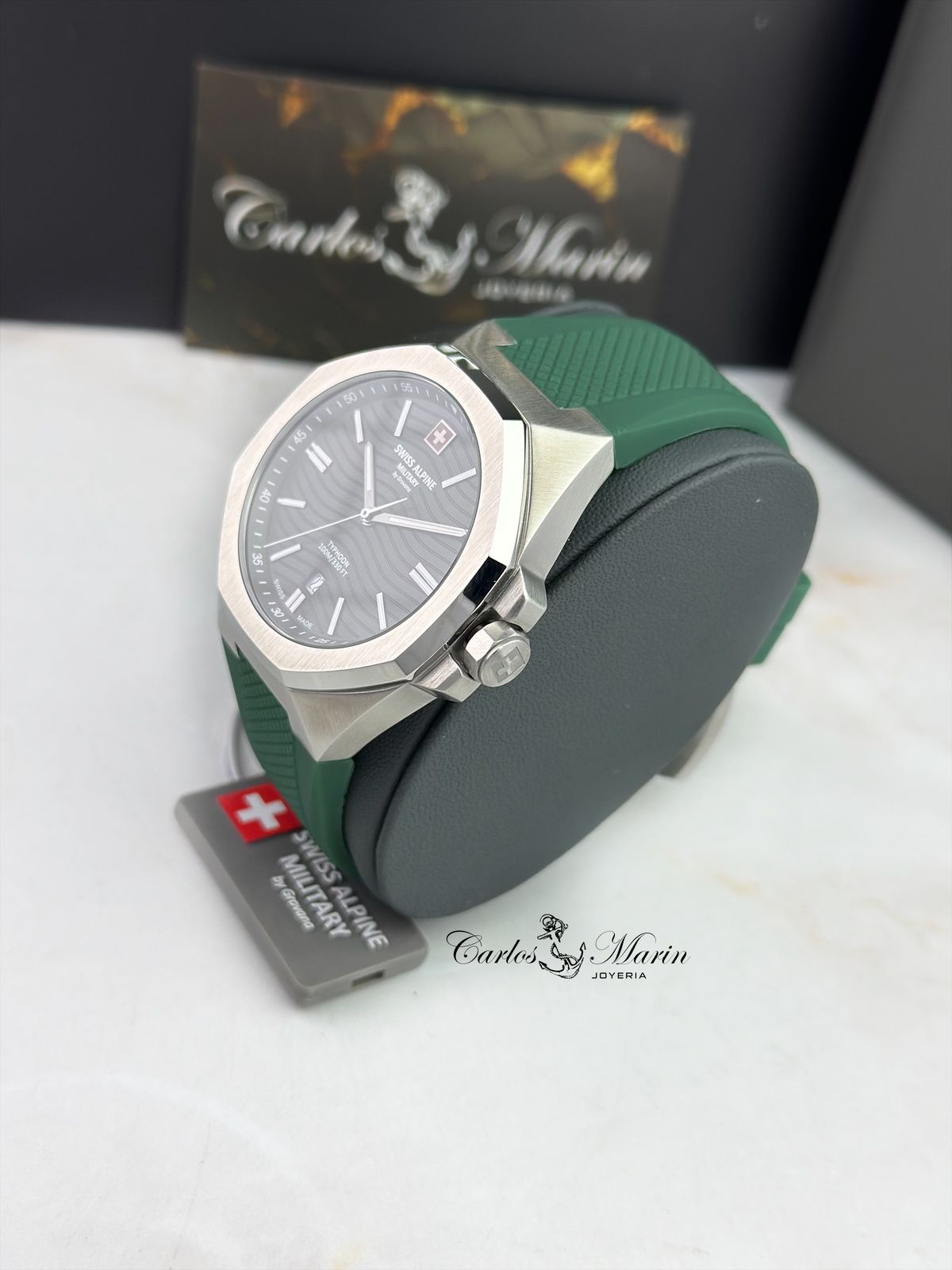 Reloj Swiss Alpine Military Hombre Typhoon Verde 7006.1835