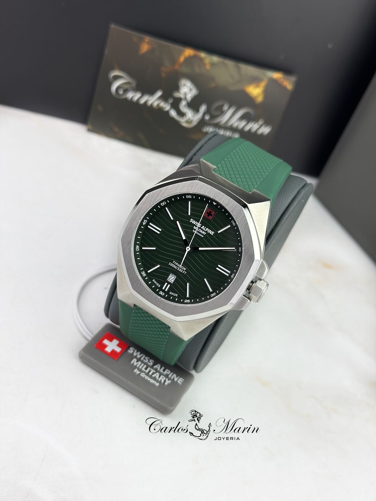Reloj Swiss Alpine Military Hombre Typhoon Verde 7006.1835