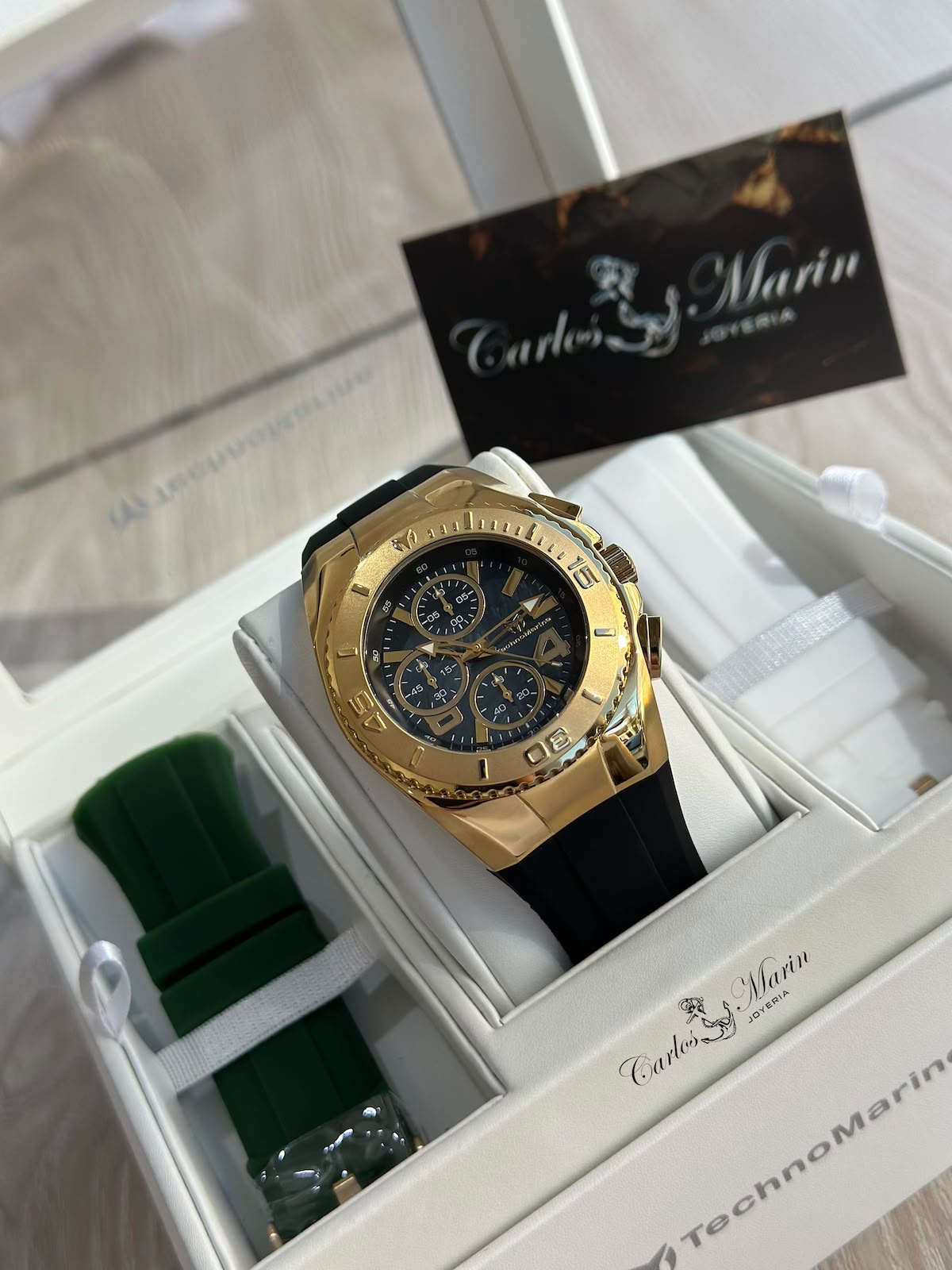 Reloj Technomarine Hombre Cruise Origen Dorado con 3 Pulsos TM-124030