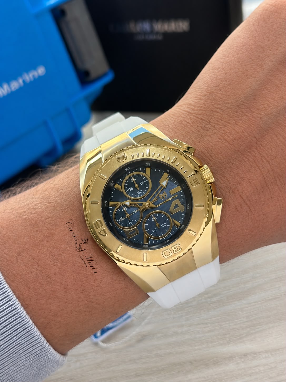 Reloj Technomarine Hombre Cruise Origen Dorado con 3 Pulsos TM-124030