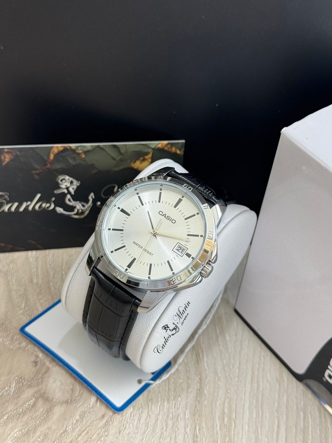 Reloj Casio hombre clásico negro plateado MTP-V004L-7AUDF