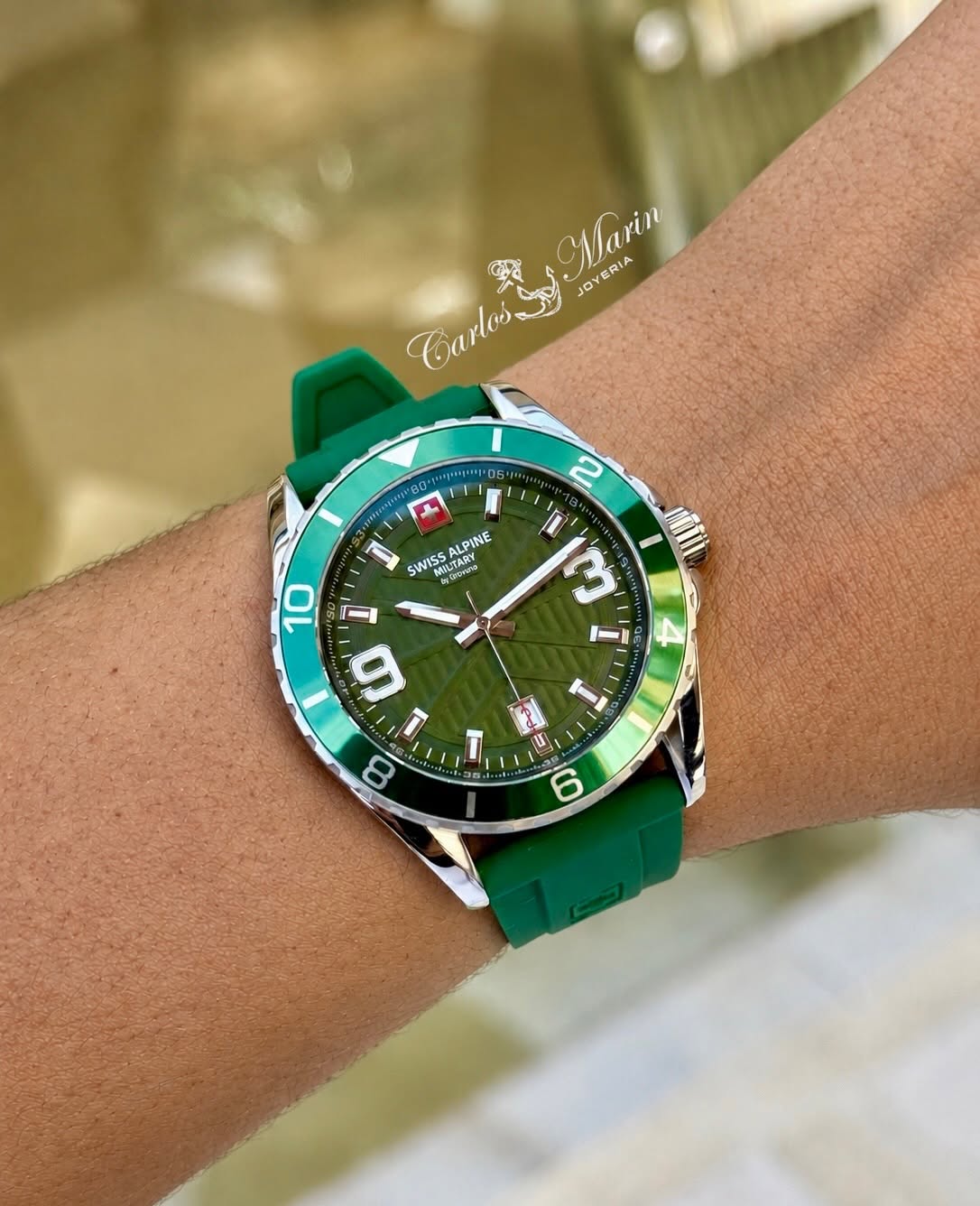 Reloj Swiss Alpine Military Hombre Sentinel Classic Verde 7073.1834