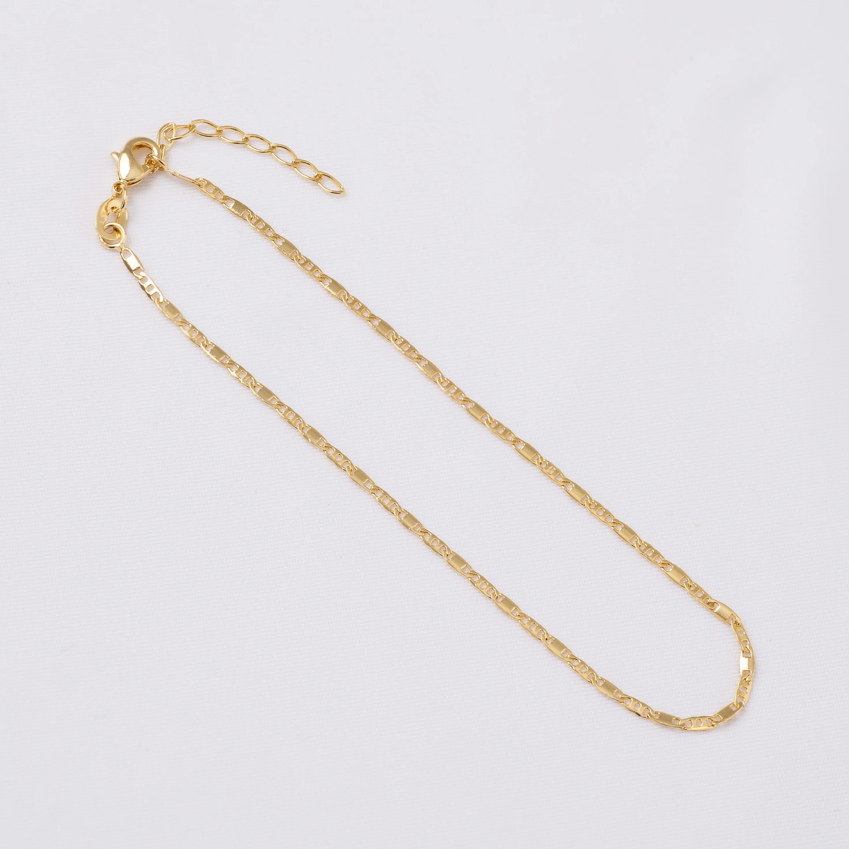 Tobillera Escalera y Plana en Oro Laminado – 23 cm + Extensor