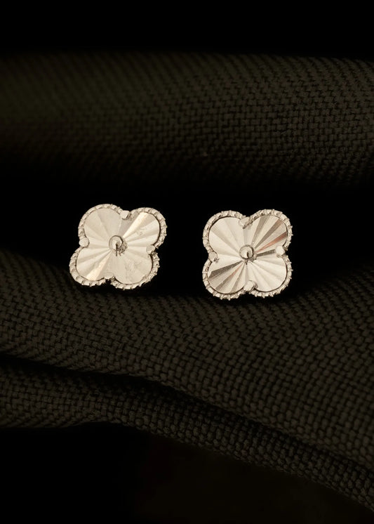 Topos Trébol de 0.8 mm en Plata