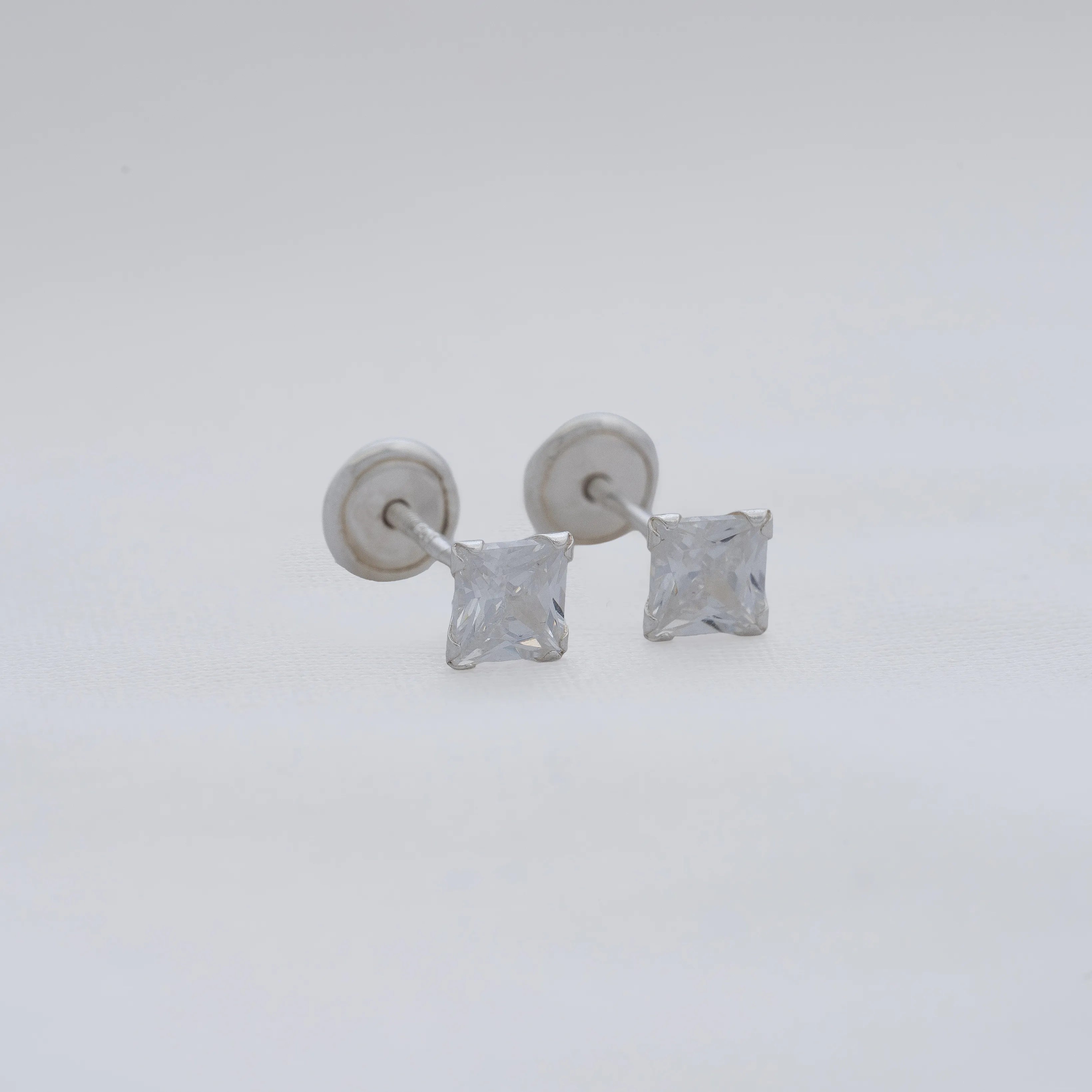 Topos Royal SB de 4 mm en Plata