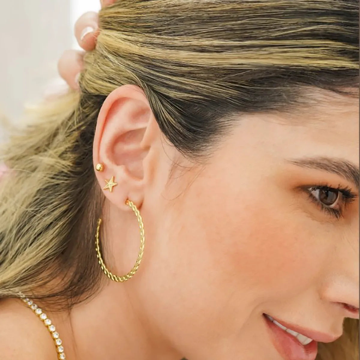 Aretes Semi-Candonga 3.8 cm Oro Laminado