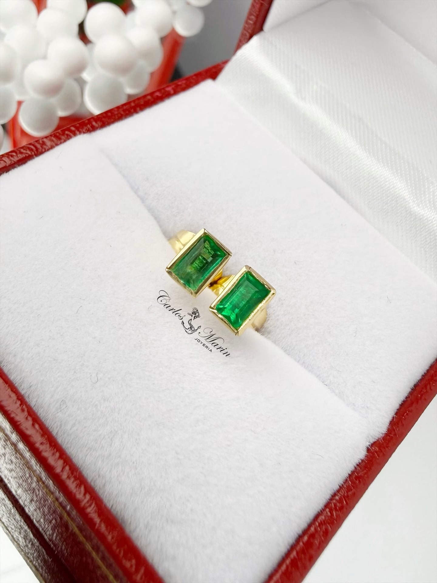 Topos con Esmeraldas Naturales en Oro de 18K